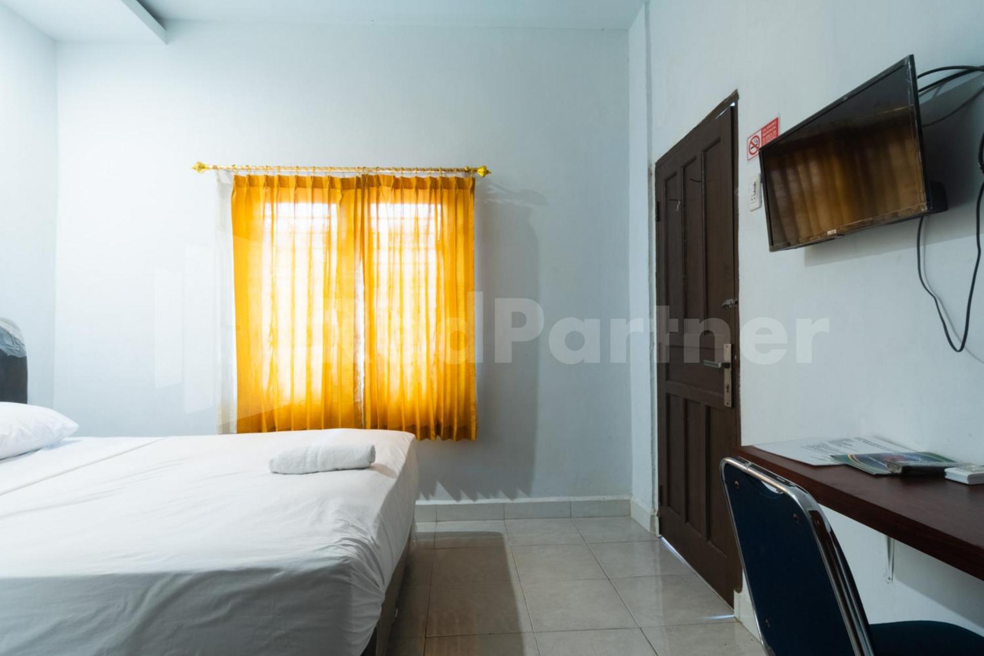 Teratai Guesthouse At Rs Adam Malik Medan Mitra Reddoorz Екстериор снимка
