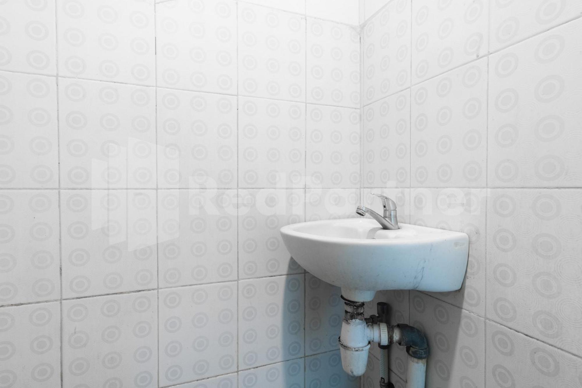 Teratai Guesthouse At Rs Adam Malik Medan Mitra Reddoorz Екстериор снимка